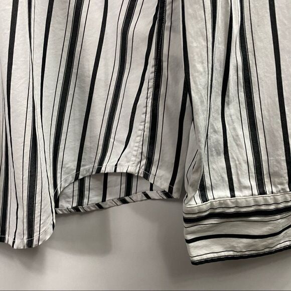 3For$20 Chaps Striped Button Down Blouse Black& White size: XL - Picture 9 of 9